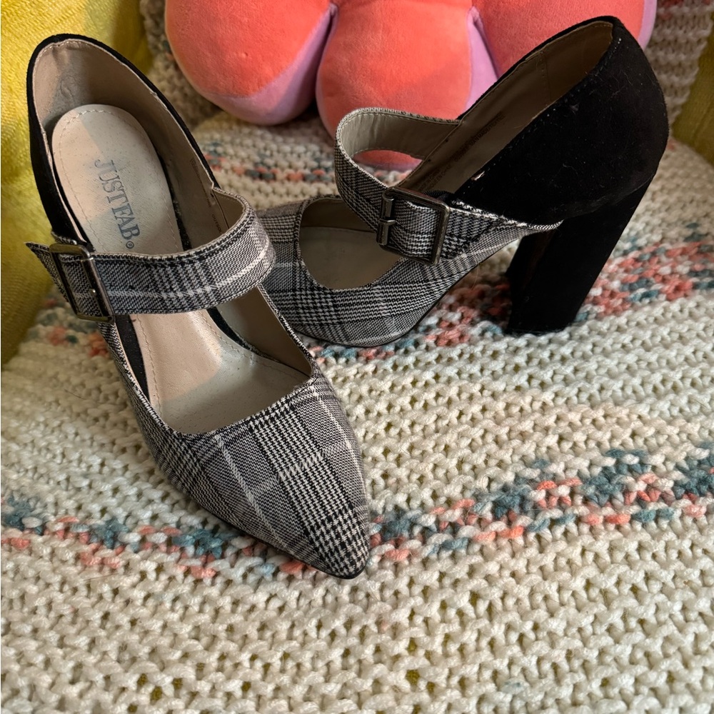 JustFab Women's Plaid and Black Heels